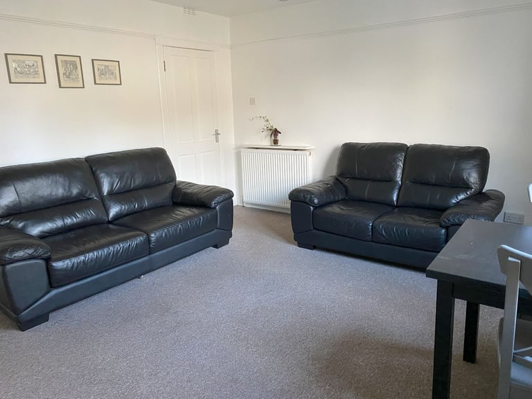 2 Bed Flat - Hutchison Avenue EH14