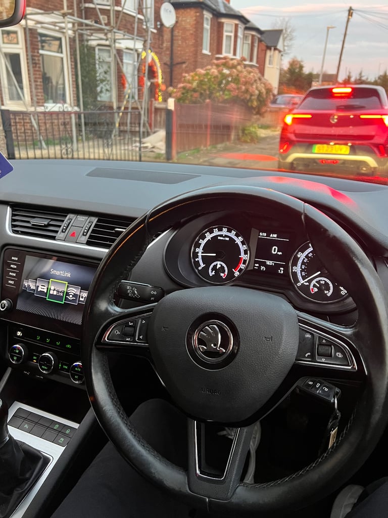 Skoda, OCTAVIA, Estate, 2017, Manual, 1598 (cc), 5 doors