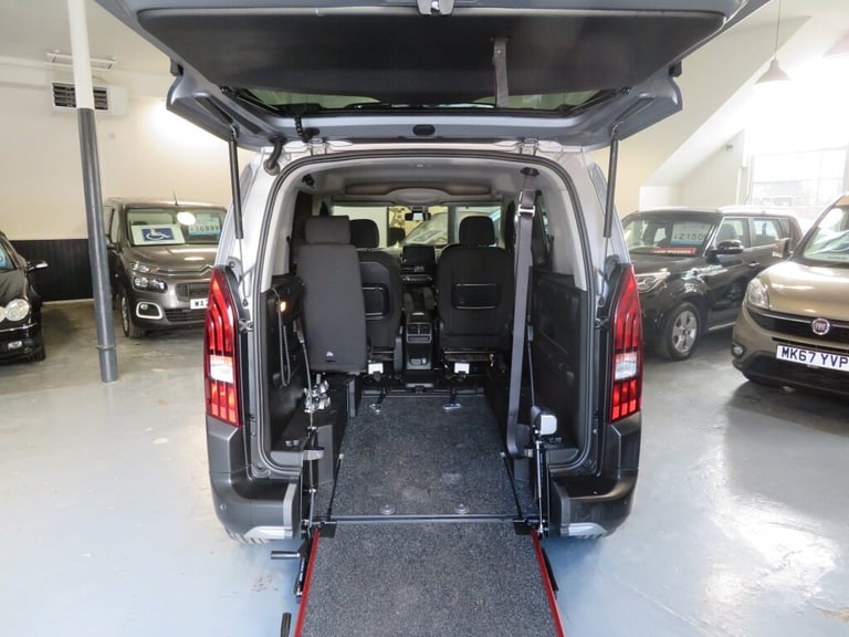 2023 Peugeot Rifter 1.5 HORIZON RE 5DR Automatic wheelchair car disabled MPV Diesel Automatic