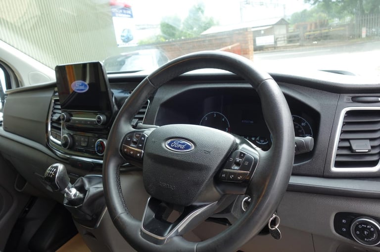 Ford Transit Custom 2.0 EcoBlue 130ps Low Roof Limited Van DIESEL MANUAL 2022/72