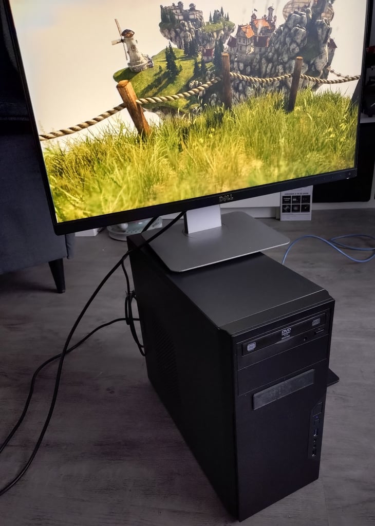 image for Free delivery! Gaming PC with monitor, keyboard and mouse, full setup, original Windows 11
