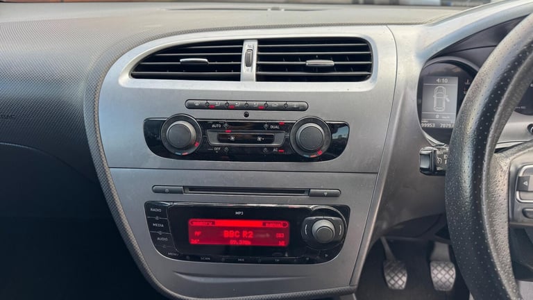 2010 SEAT Leon 2.0 TDI SE Euro 4 5dr HATCHBACK Diesel Manual