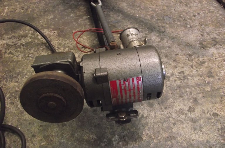 Large rotating shop display