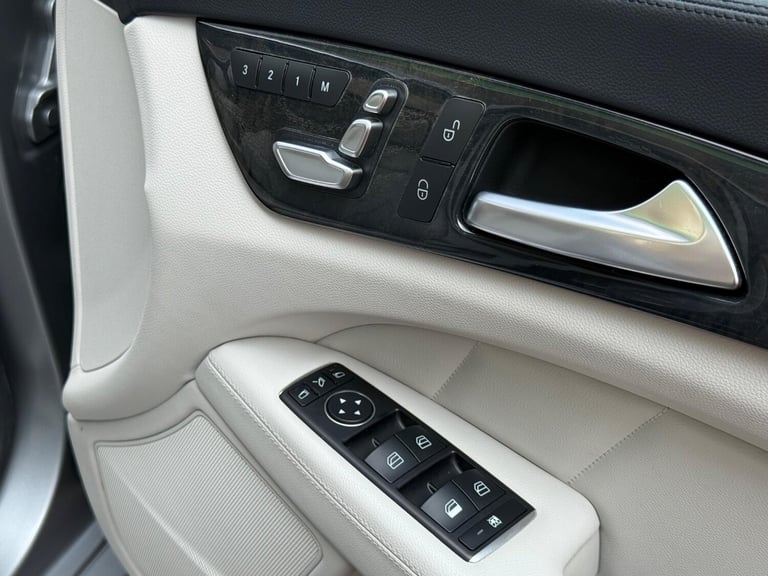MERCEDES-BENZ CLS 3.5 CLS400 V6 AMG Line 2015