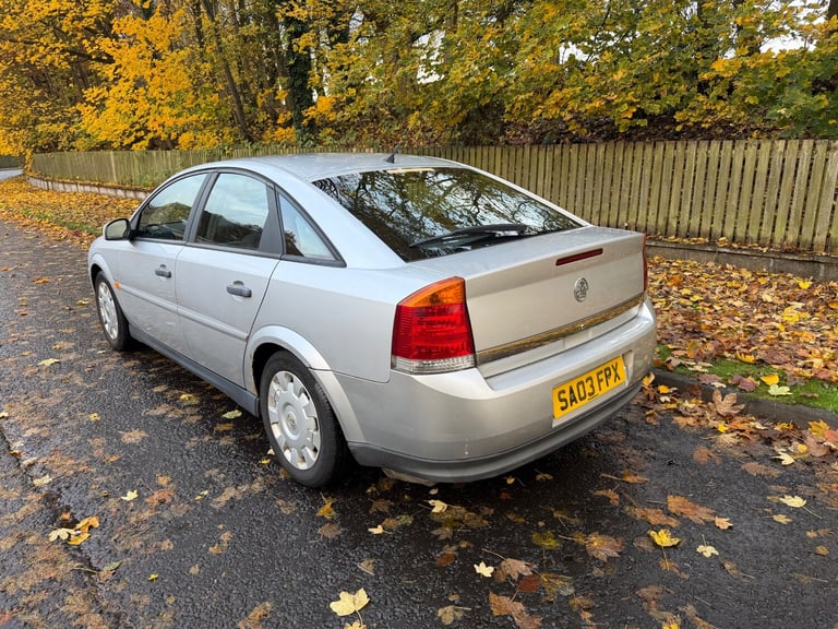 2003 Vauxhall Vectra 1.8i LS 5dr HATCHBACK Petrol Manual