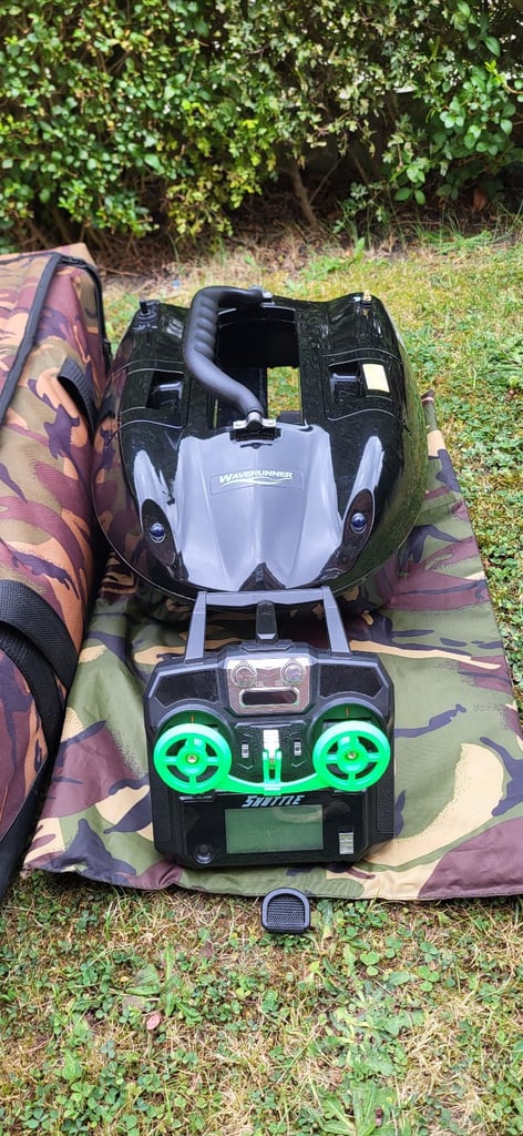 image for Waverunner shuttle bait boat 