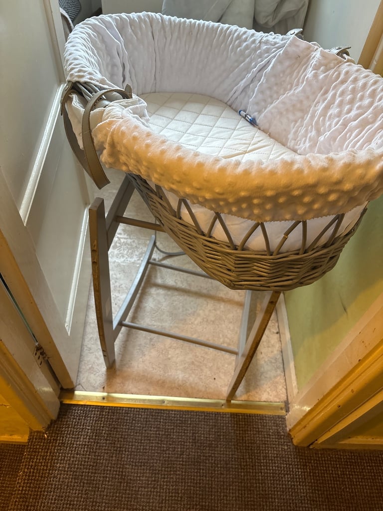 Free Moses basket 