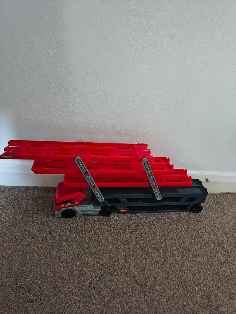 Hotwheels carrier truck