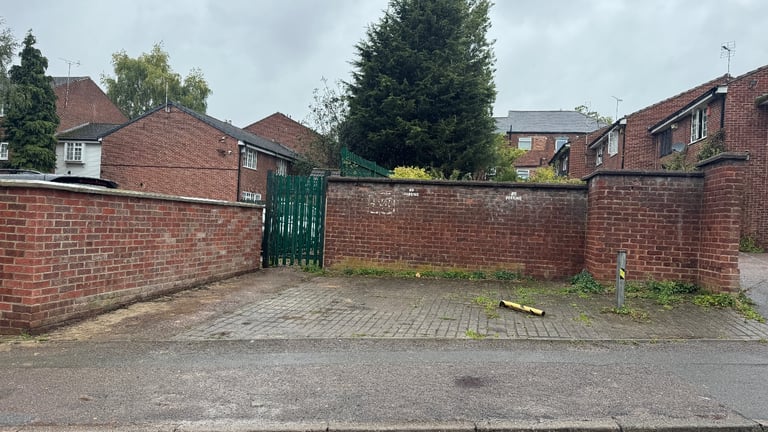 🚗 Long-Term Parking Space – 2 Minutes from Nottingham City & Victoria Centre!