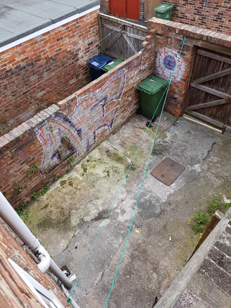 NICE 3 BED ON  Westbourne avenue , Park END,  NE8 4NS Gateshead 