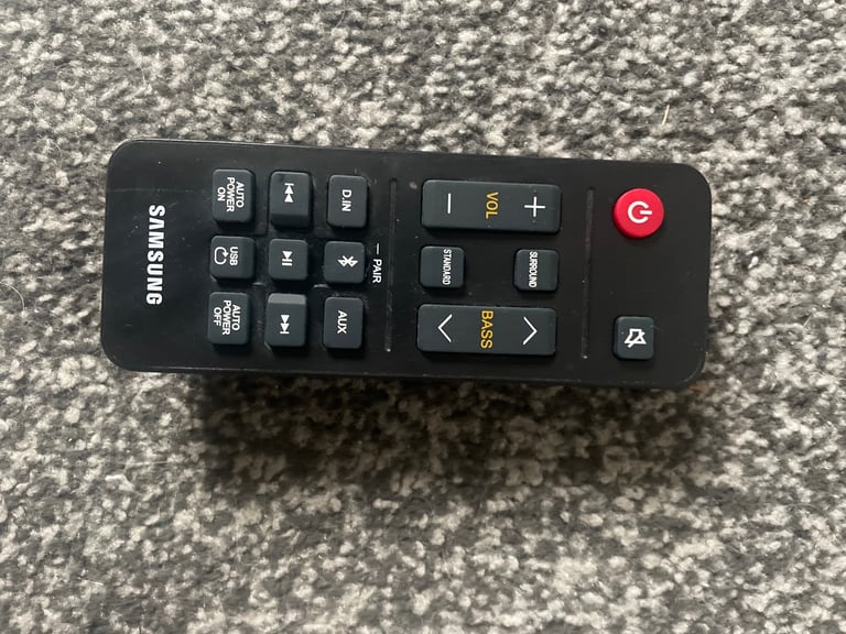 Samsung Soundbar - Remote and Cables included 