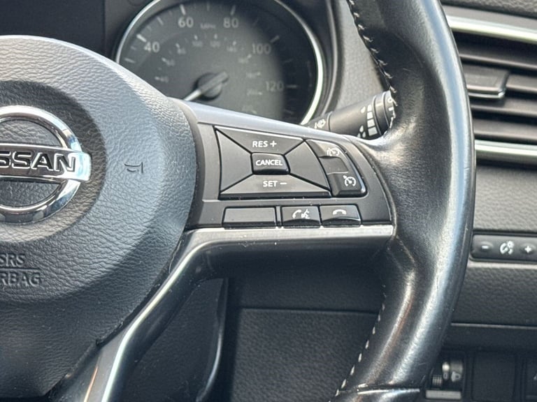 2018 Nissan Qashqai Nissan Qashqai 1.5 N-Connecta 5drs Hatchback Diesel Manual