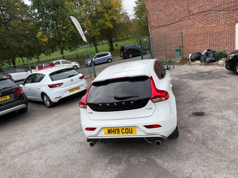 2019 Volvo V40 1.5 T3 R-Design Edition Auto Euro 6 (s/s) 5dr HATCHBACK Petrol Automatic