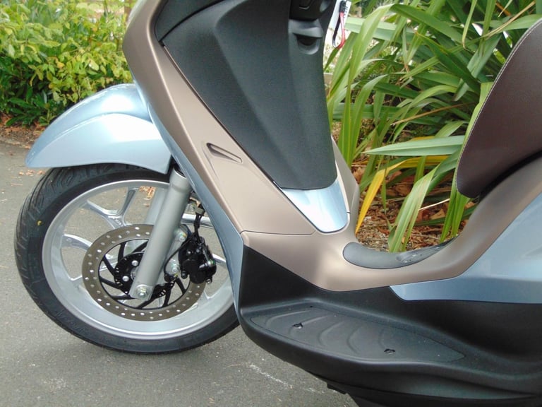 Piaggio Medley 125 2024 1owner 954 dry weather miles unmarked immaculate p/ex ok