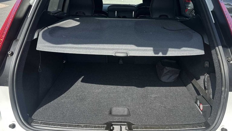 2020 Volvo XC40 2.0 B4P R DESIGN 5dr Auto Estate Petrol Automatic