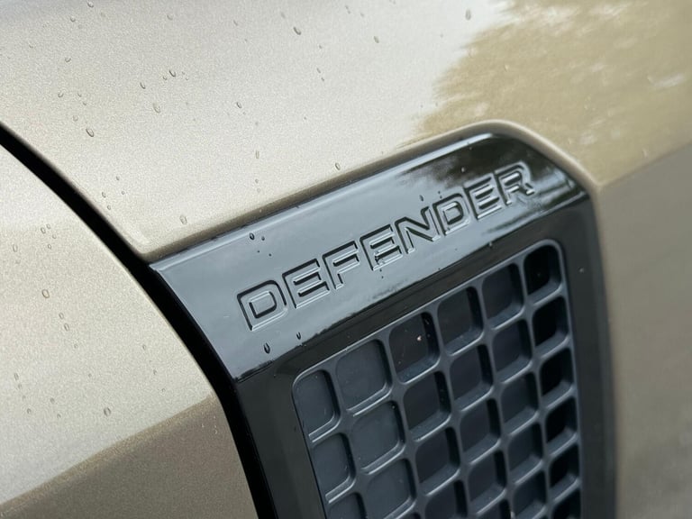 2022 Land Rover Defender 110 2.0 P400e 15.4kWh X-Dynamic HSE SUV 5dr Petrol Plug-in Hybrid Auto 4...