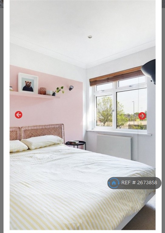 2 bedroom flat in Beresford Road, London, E17 (2 bed) (#2673858)