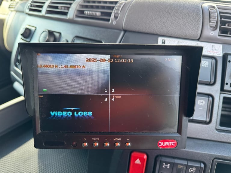 2020 DAF CF 340 6X2 BOX 