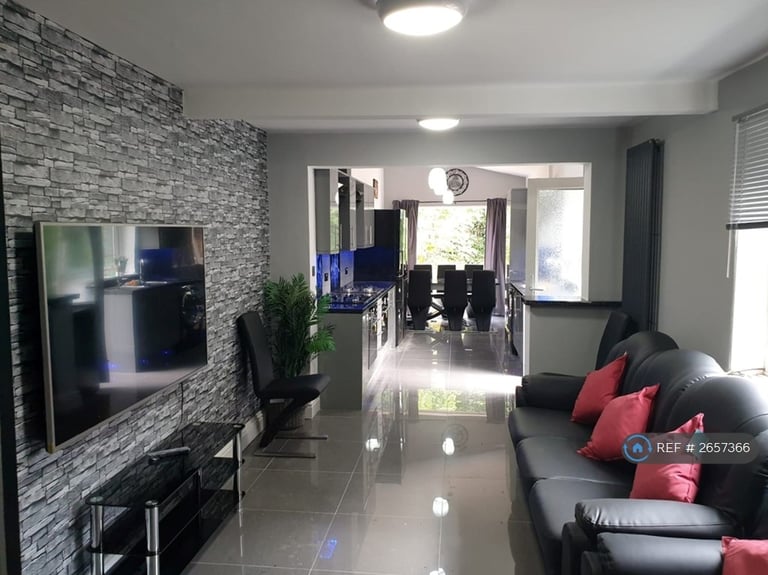 10 bedroom house in Erleigh Road, Reading, RG1 (10 bed) (#2657366)