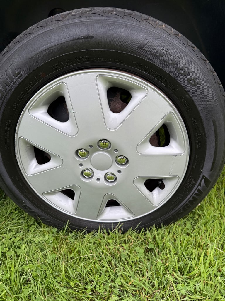 2016 Peugeot 2008 1.2 PureTech Access A/C 5dr HATCHBACK Petrol Manual