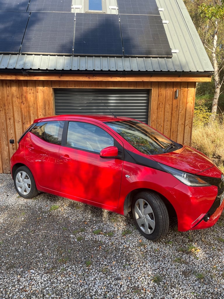 Toyota, AYGO, Hatchback, 2017, Manual, 998 (cc), 5 doors