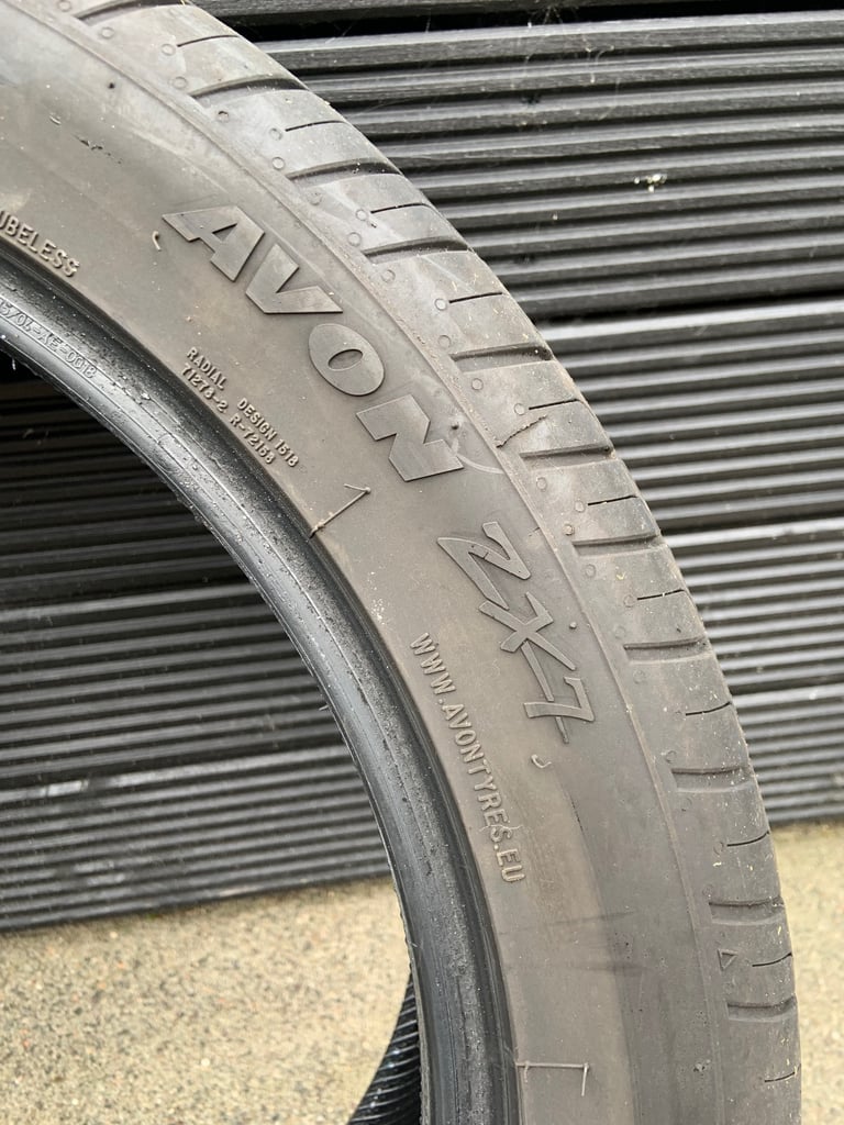 2 Part worn tyres