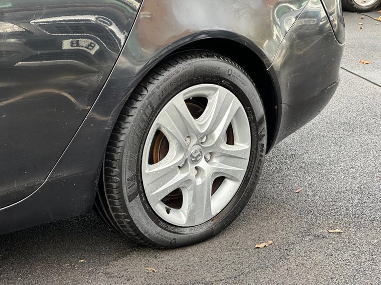 2010 Vauxhall Insignia 2.0 CDTi ecoFLEX Exclusiv Nav Sports Tourer Euro 5 5dr ESTATE Diesel Manual