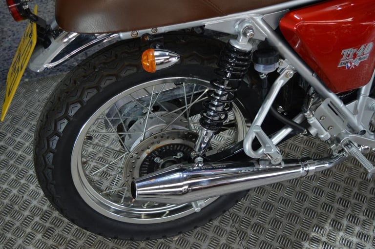 MASH TT 40 CAFE RACER 400 2020