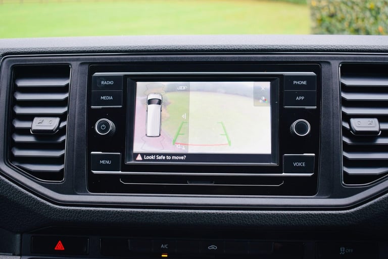 2023 Volkswagen Crafter 2.0 TDI 140PS Trendline High Roof Van Auto PANEL VAN DIESEL Automatic