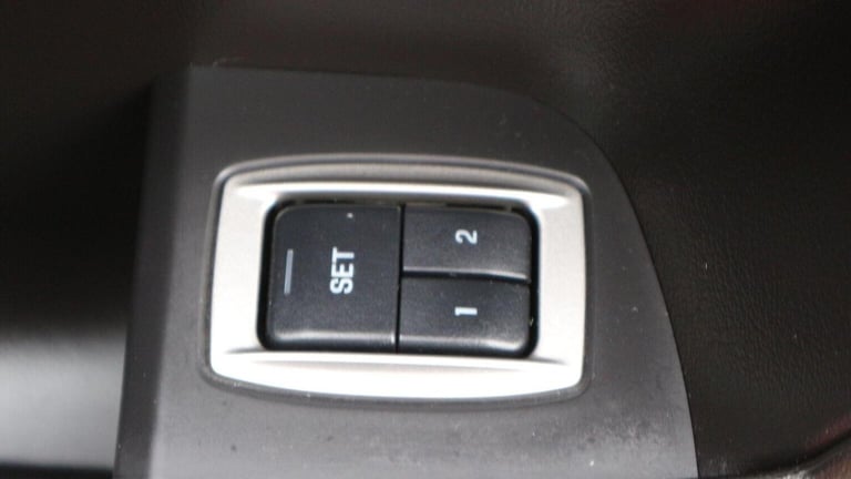 JAGUAR XF 2.2d Portfolio Sportbrake Auto Euro 5 (s/s) 5dr 2015