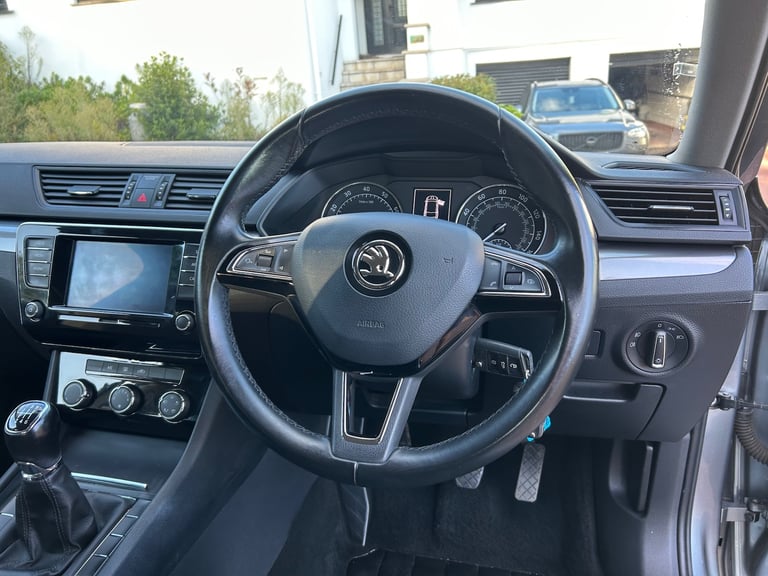2017 Skoda Superb 1.4 TSI S 5dr ESTATE Petrol Manual