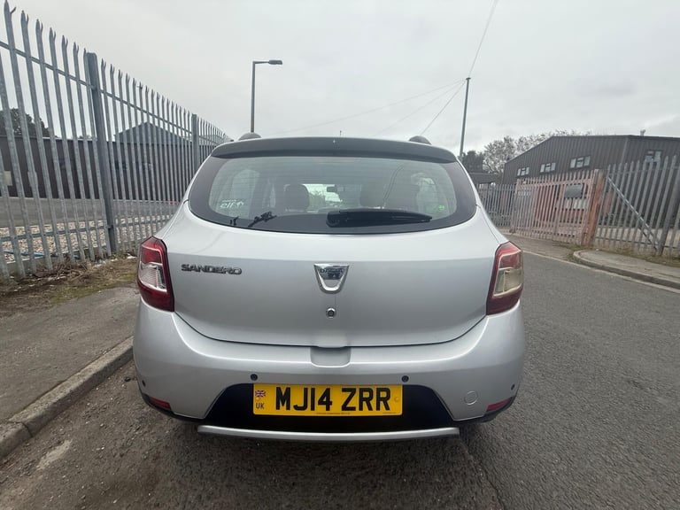 2014 Dacia Sandero Stepway 0.9 TCe Laureate Euro 5 5dr HATCHBACK Petrol Manual
