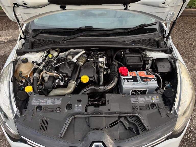 2015 Renault Clio 1.5 dCi Dynamique S Nav Auto Euro 6 5dr HATCHBACK Diesel Automatic