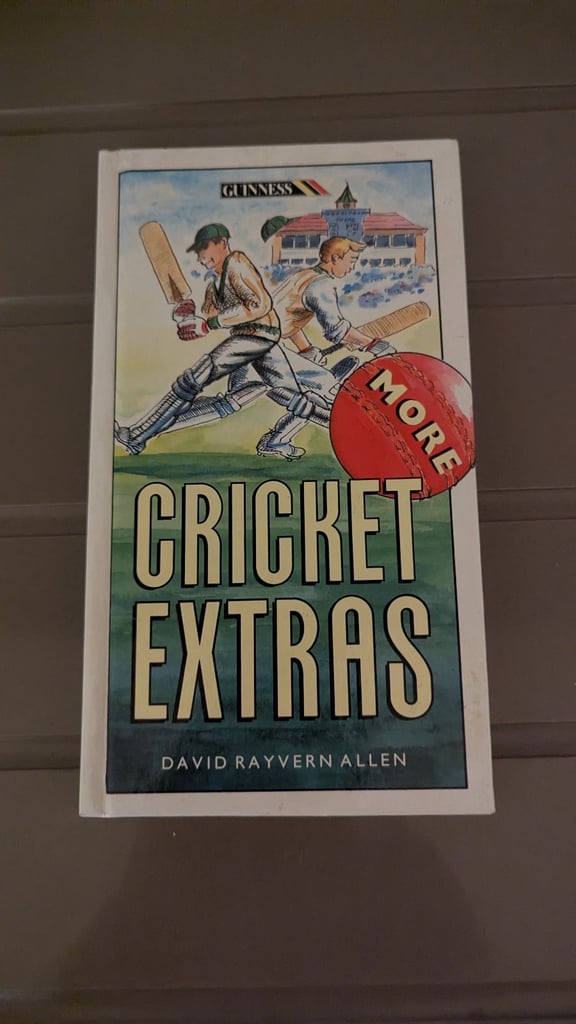 🏏 Cricket Bundle – 6-Piece Wicket Set + 14 Books (Some Brand New) 🏏