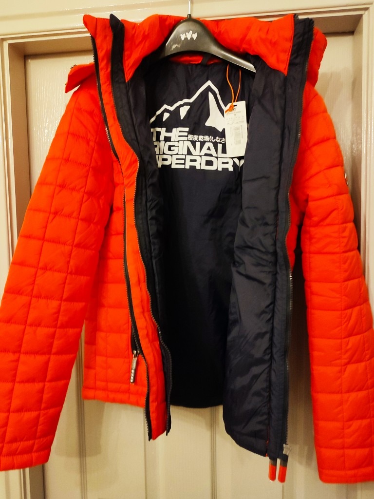 image for Brand New Superdry Mens Red Box Quilt Fuji Hooded Jacket New with Tags Medium £39.99 (RRP £89.99) 