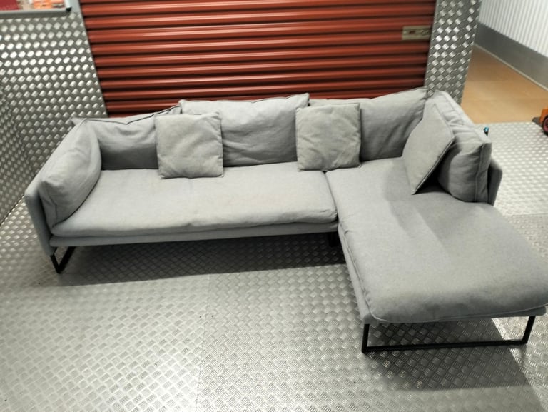 MADE CORNER SOFA DELIVERY AVAILABLE TODAY 