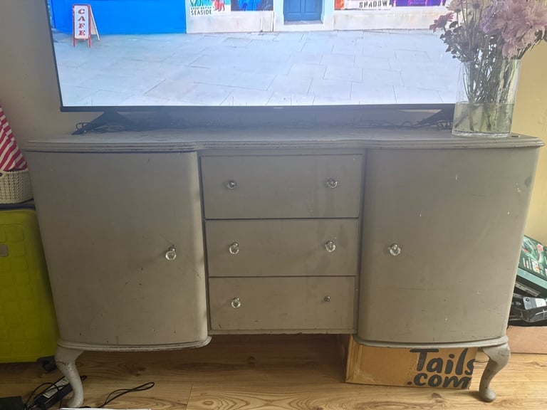 Beautiful French style cabinet 