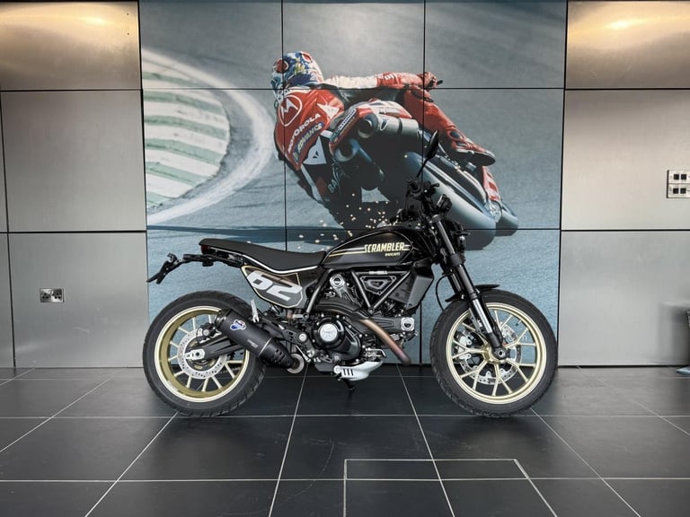 DUCATI SCRAMBLER FULL THROTTLE