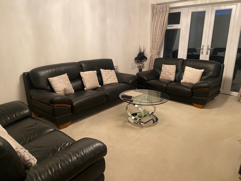 Black leather 3 piece sofa