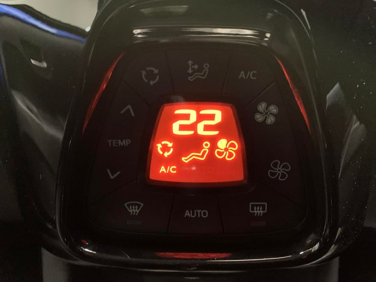 2020 Toyota AYGO 1.0 VVT-i X-Clusiv 5dr x-shift HATCHBACK PETROL Automatic