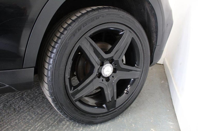 MERCEDES-BENZ GLA CLASS 2.1 GLA220d AMG Line (Premium Plus) 7G-DCT 4MATIC Euro