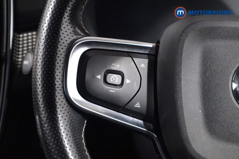 2021 Volvo XC40 1.5 T3 [163] R DESIGN 5dr SUV Petrol Manual