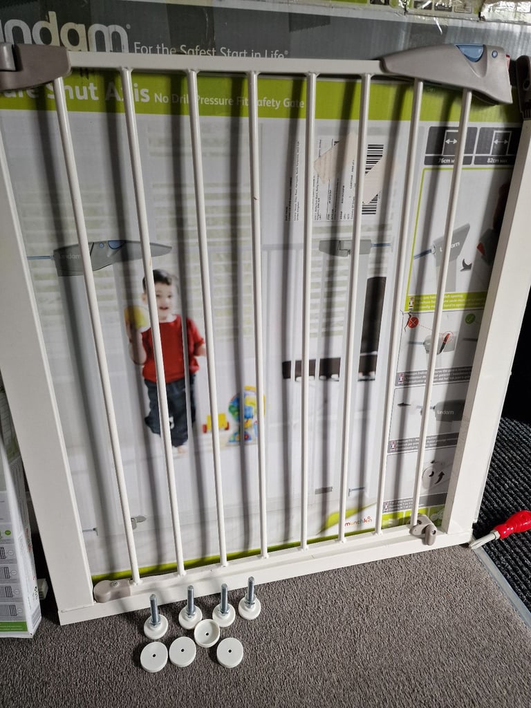 Lindam baby safe gate + 7cm extension