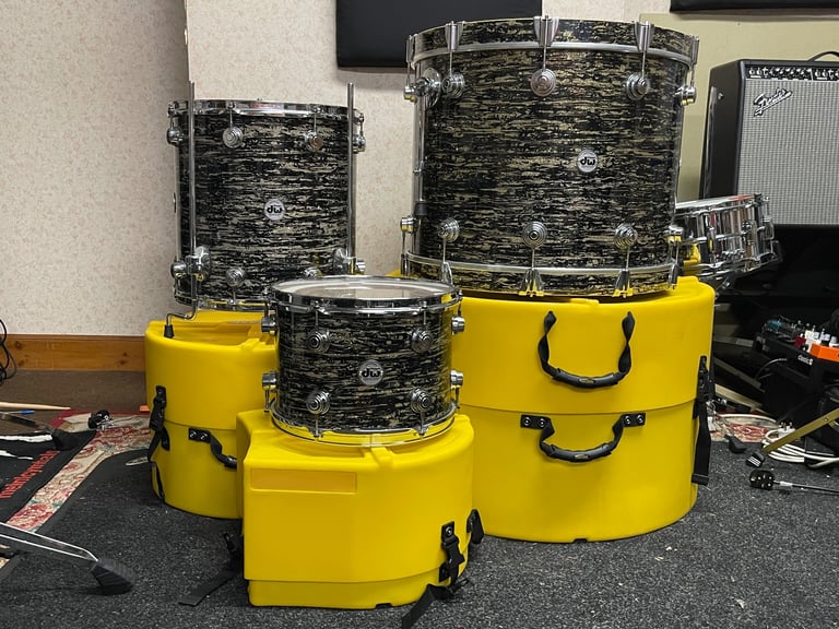 DW Collectors Series Drums with Hardcases