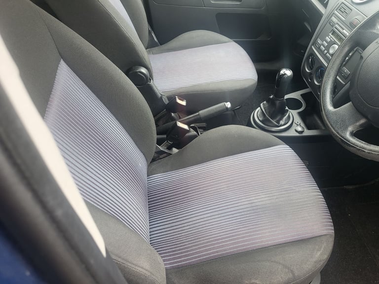Ford fusion 1.4 style. 1 owner from new . Tidy car