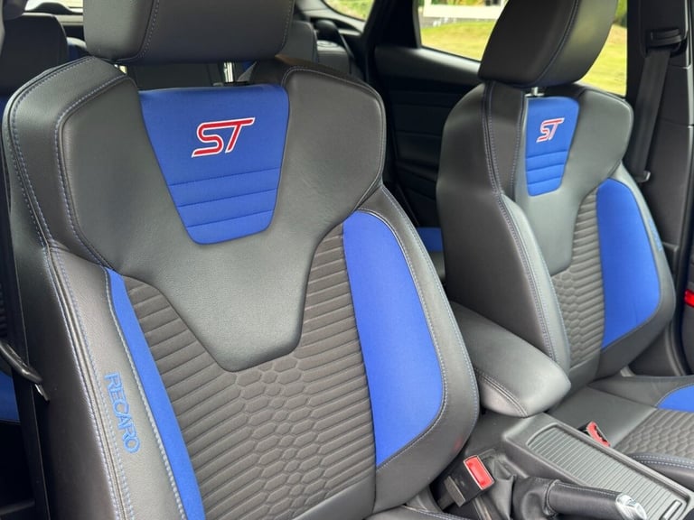 2015 Ford Focus 2.0T EcoBoost ST-2 5dr HATCHBACK PETROL Manual