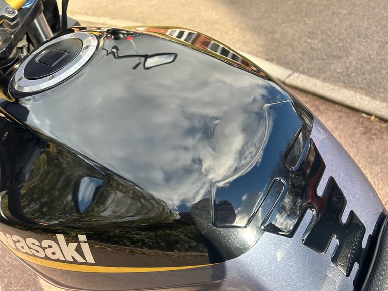 Kawasaki ZRX1200