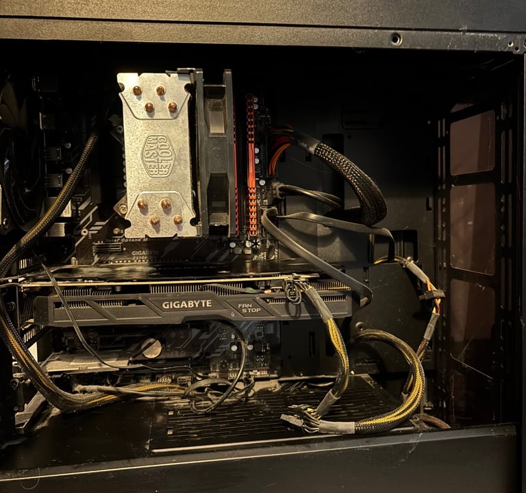 Cooler Masterbox Lite 5 Gaming PC