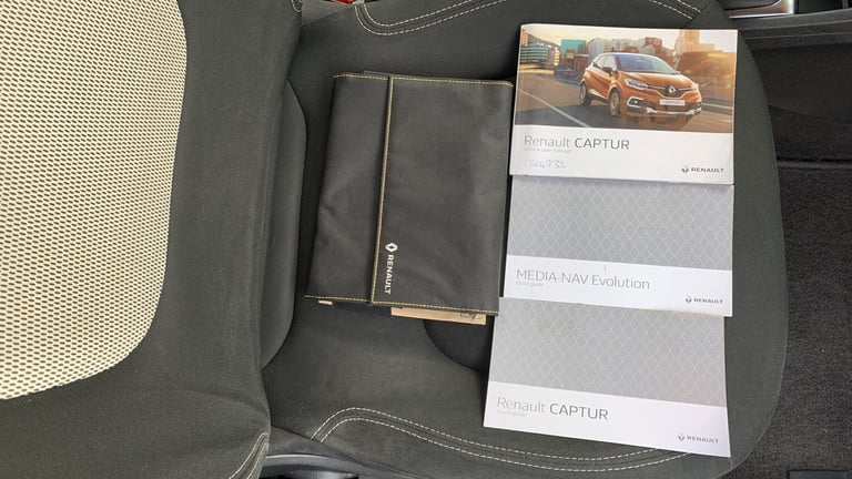 2018 Renault Captur 0.9 TCe ENERGY Iconic SUV 5dr Petrol Manual Euro 6 (s/s) (90 ps) SUV Petrol M...