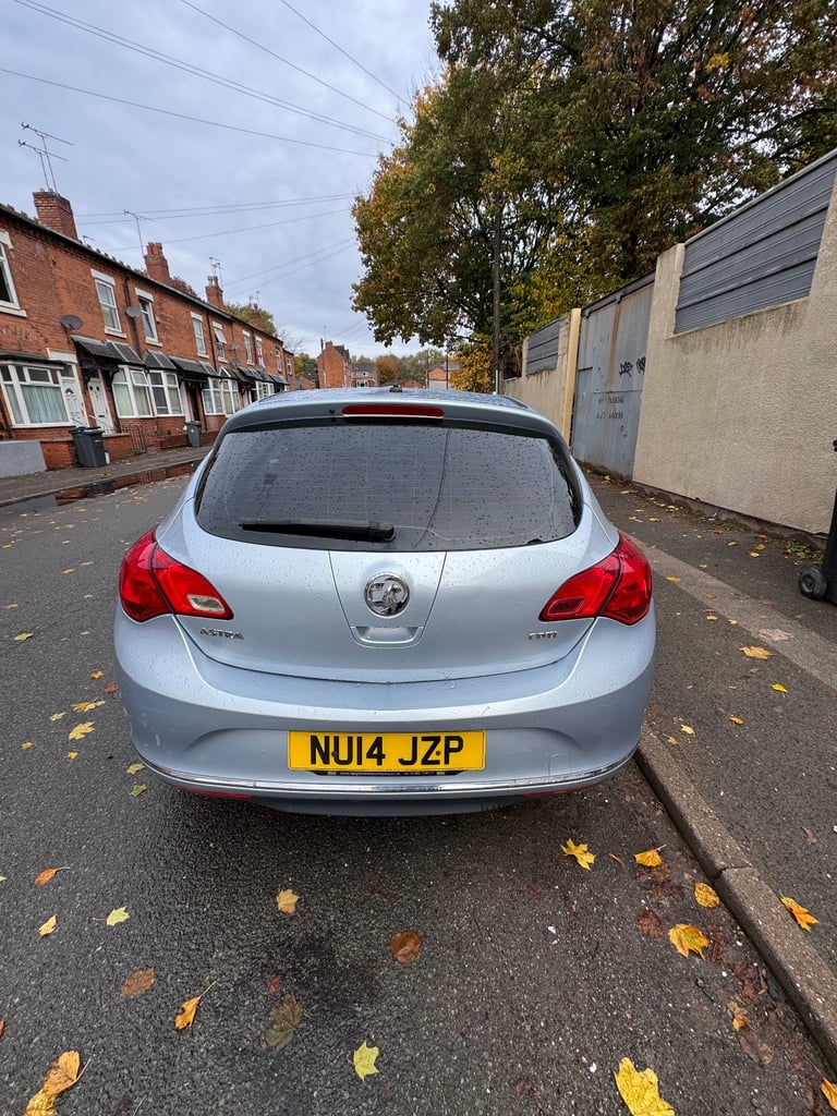 Vauxhall, ASTRA, Hatchback, 2014, Manual, 1686 (cc), 5 doors